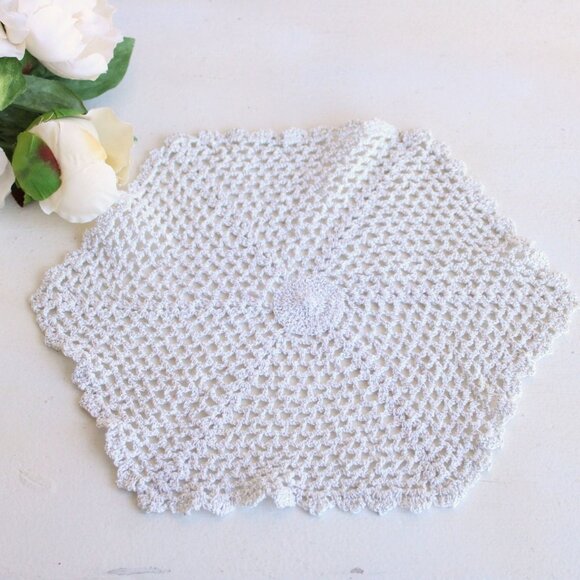 Vintage Crochet Doily, White With Silver Threads, Woven Table Topper Linens - Picture 1 of 9